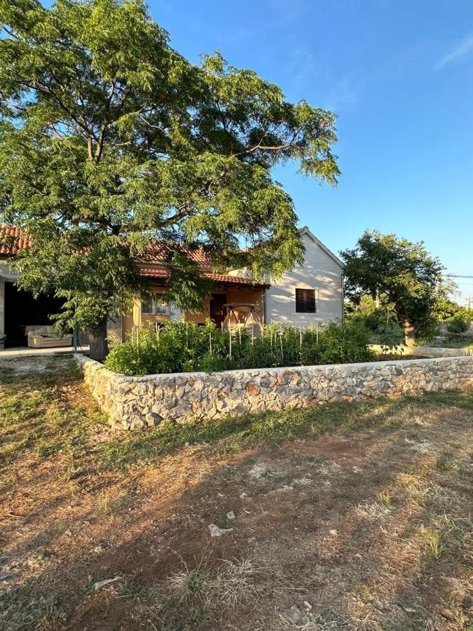 فيلا Relax And Unwind: Family-Friendly House Near Zadar In Zagrad المظهر الخارجي الصورة